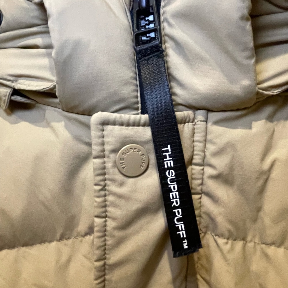 Aritzia The Super Puff Shorty Oxford Tan Sz XS NWOT - Picture 12 of 16